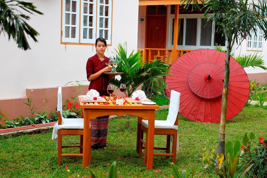 Inle Lotus Hotel Nyaung Shwe Buitenkant foto