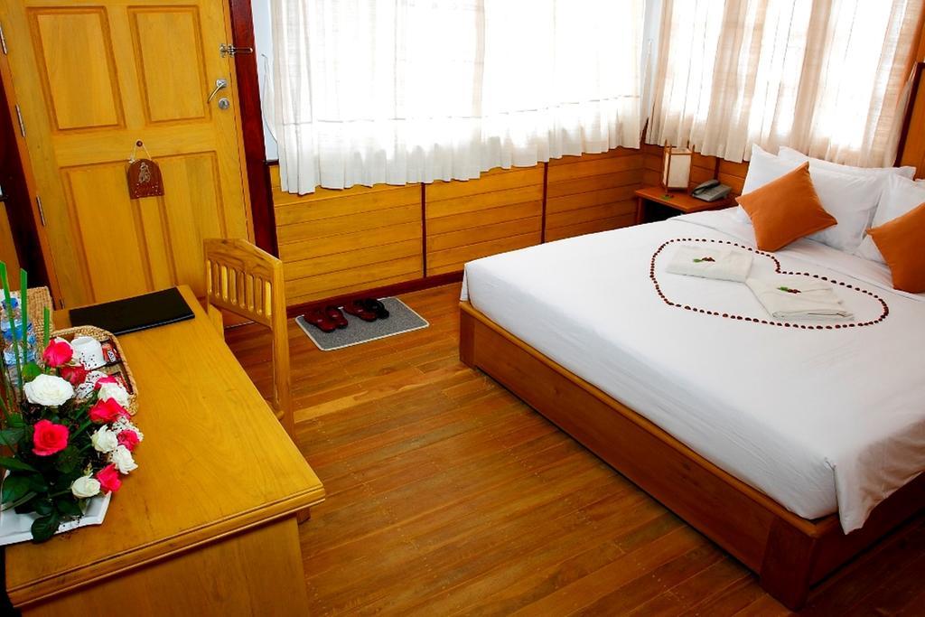 Inle Lotus Hotel Nyaung Shwe Buitenkant foto